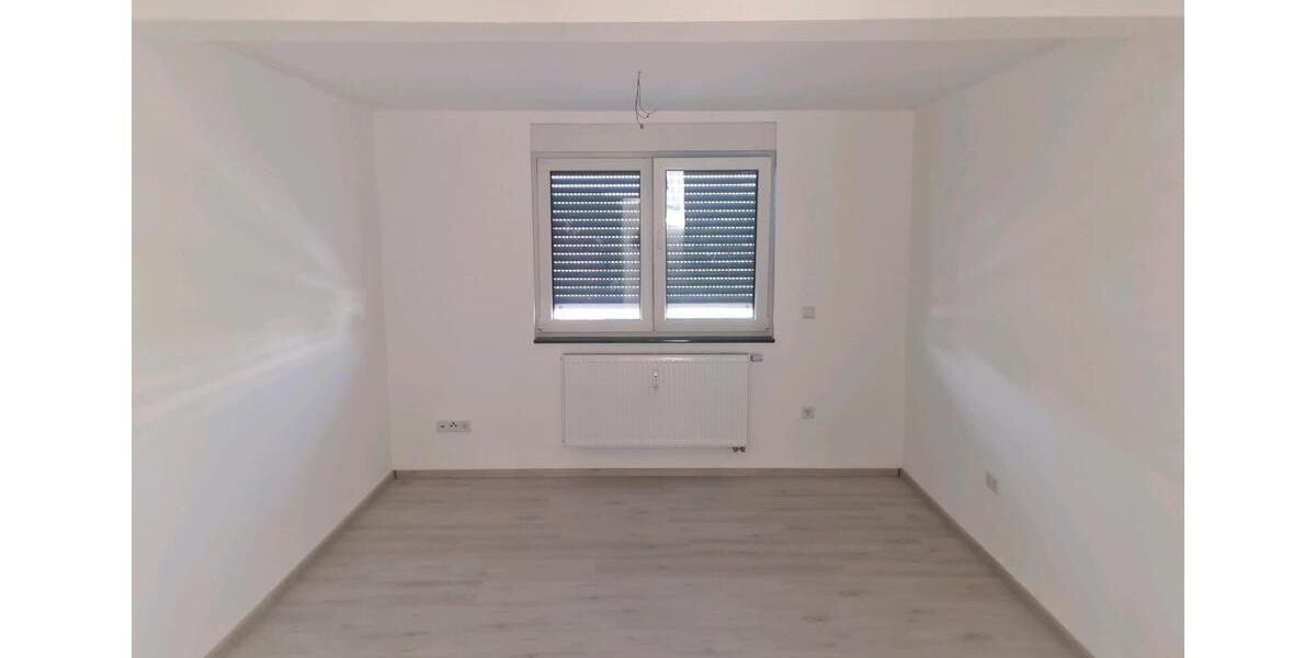 Dachgeschosswohnung mit Terasse 3 zimmer