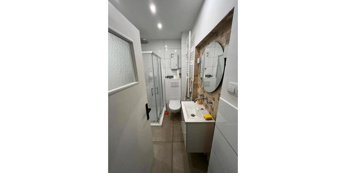 Zimmer möbliert Uninähe 1 zimmer