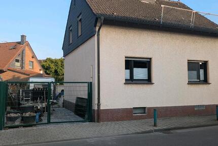 Haus Duisburg Huckingen - 3 Zimmer, 95 m&sup2;, 399.999&euro; | Angebot:26954577