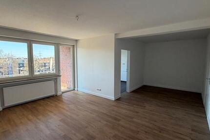 Wohnung Gelsenkirchen Ückendorf - 3 Zimmer, 81 m&sup2;, 730&euro; | Angebot:26060278