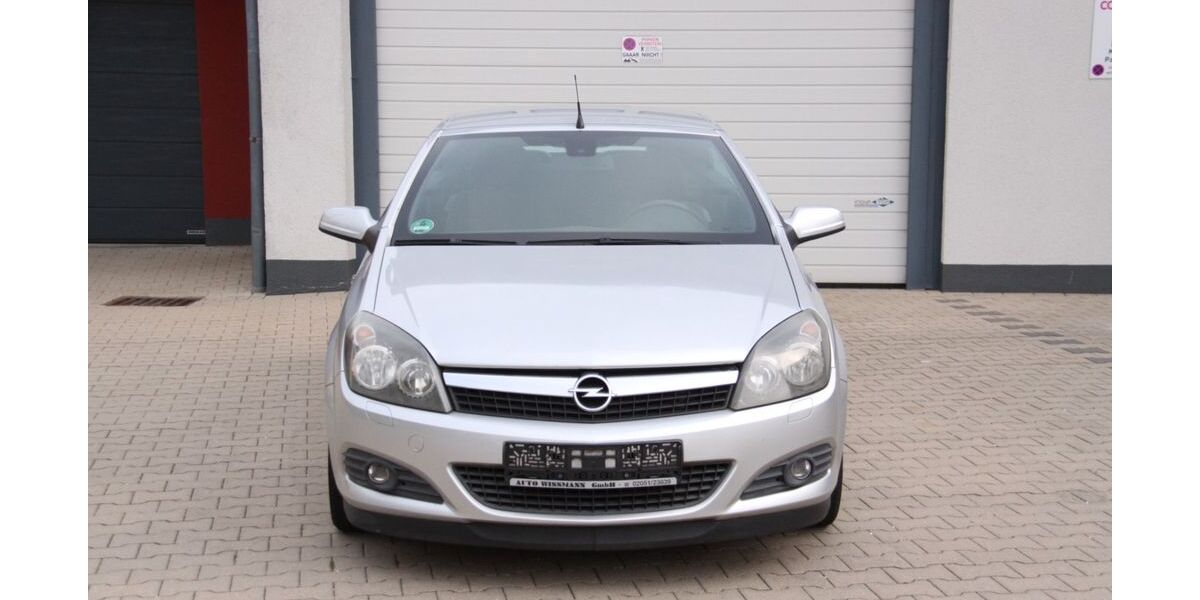 Opel Astra 233.500 km 2.999 &euro; Velbert 42549
