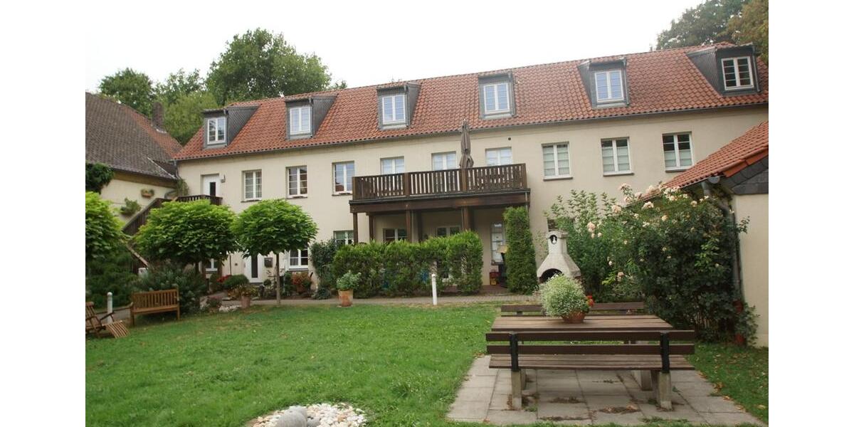 Etagenwohnung Duisburg Essenberg - 4 Zimmer, 155 m&sup2;, 1.100&euro; | Angebot:25439699