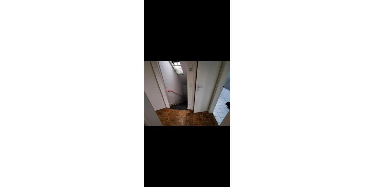 Dachgeschoßwohnung Düsseldorf Pempelfort - 2 Zimmer, 45 m&sup2;, 495&euro; | Angebot:24778069