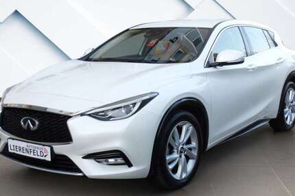INFINITI Q30 97.945 km 12.990 € Düsseldorf 40231