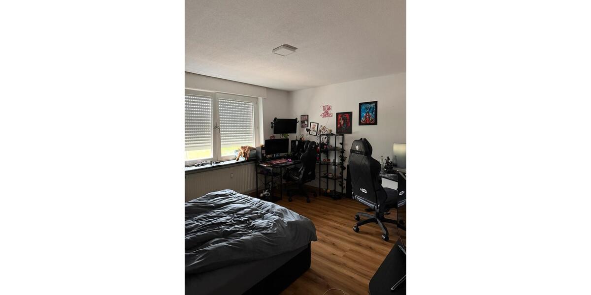 Etagenwohnung Wesel - 4 Zimmer, 94 m&sup2;, 890&euro; | Angebot:26226625