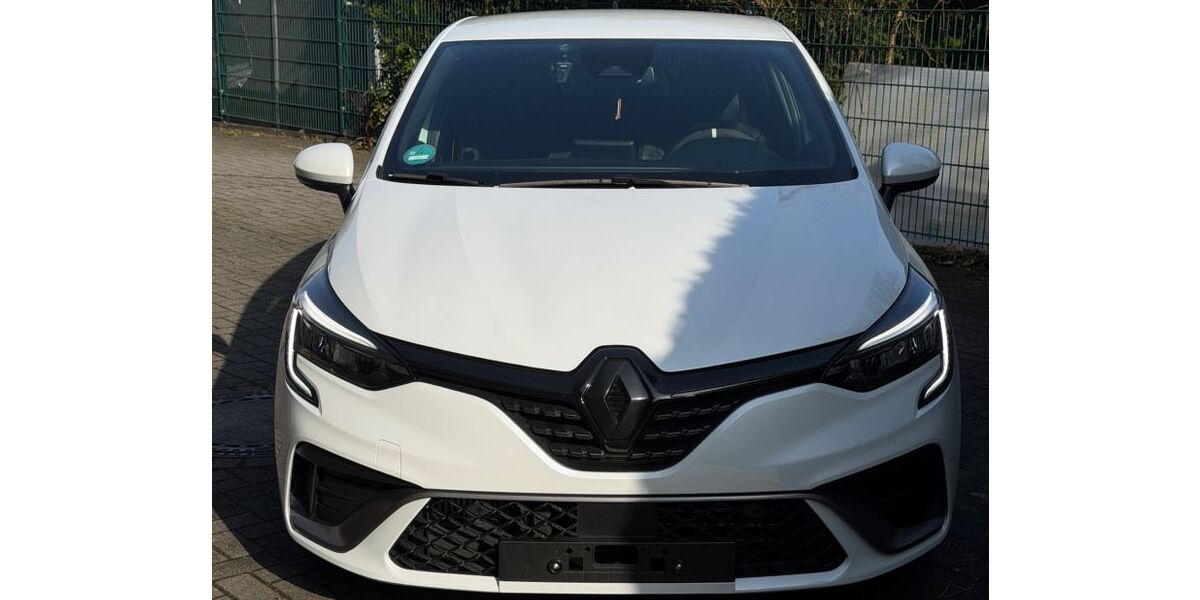 Renault Clio 26.950 km 15.700 &euro; Essen 45277