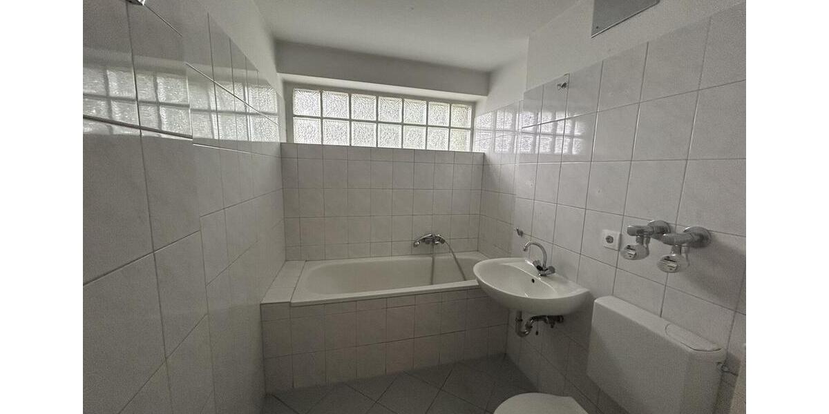 Dachgeschoßwohnung Duisburg Walsum - 4.5 Zimmer, 87 m&sup2;, 474&euro; | Angebot:26391507