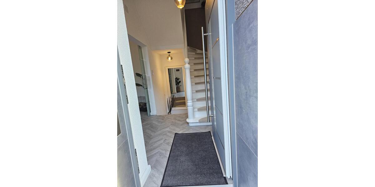 Etagenwohnung Mülheim an der Ruhr Broich - 4 Zimmer, 100 m&sup2;, 350.000&euro; | Angebot:25306635