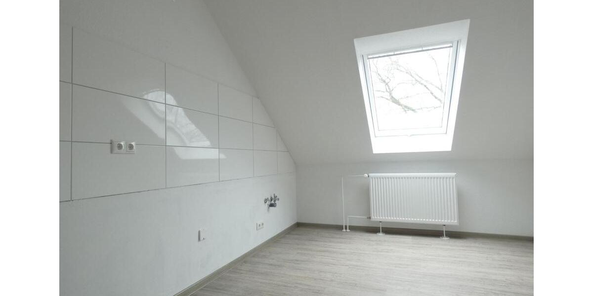 Dachgeschoßwohnung Mülheim an der Ruhr Heißen - 1 Zimmer, 41 m&sup2;, 445&euro; | Angebot:25500385
