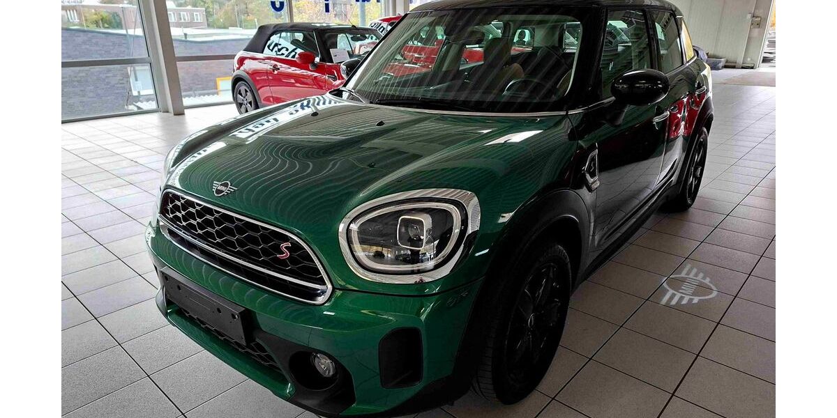 Mini Countryman S (Cooper) 73.000 km 26.490 &euro; Essen 45139
