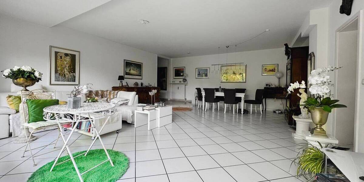 Etagenwohnung Essen Bredeney - 2 Zimmer, 81 m&sup2;, 295.000&euro; | Angebot:21564331