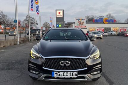 INFINITI QX30 183.048 km 14.000 &euro; Krefeld 47798