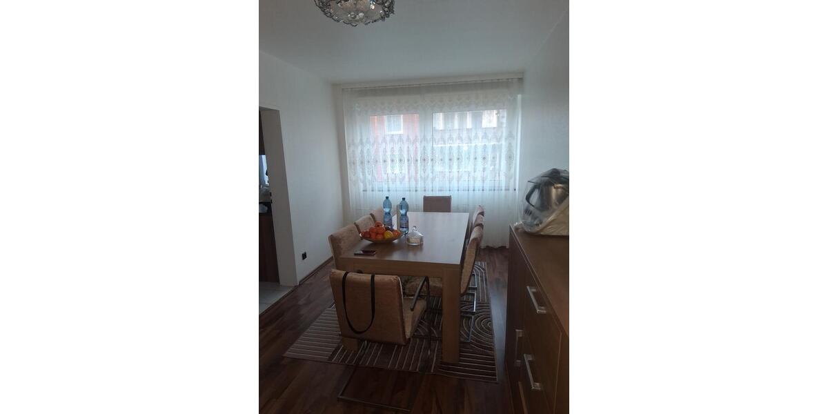 Etagenwohnung Duisburg Rheinhausen - 4 Zimmer, 100 m&sup2;, 701&euro; | Angebot:25760110