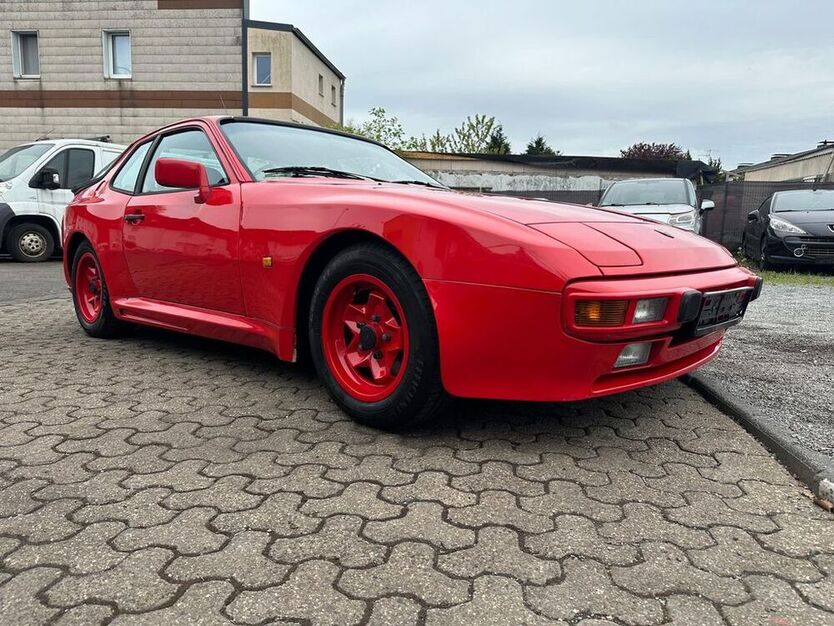 944