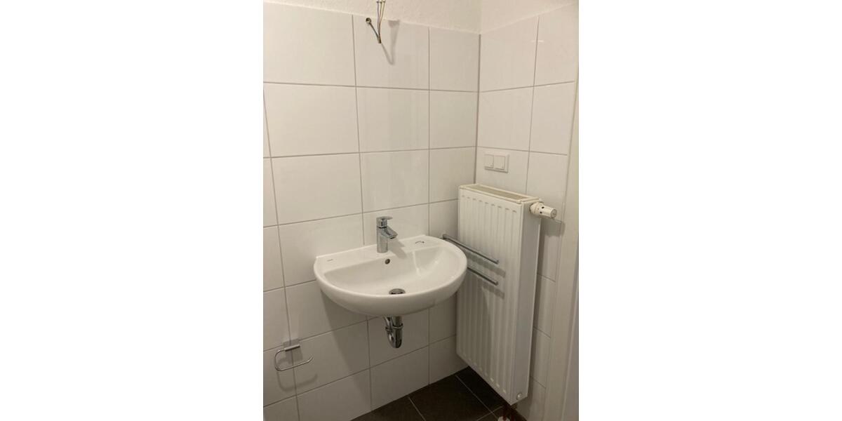 Nichtraucher -EG -Whg. in Ob-Klosterhardt, Erstbezug n. Sanierung 3 zimmer