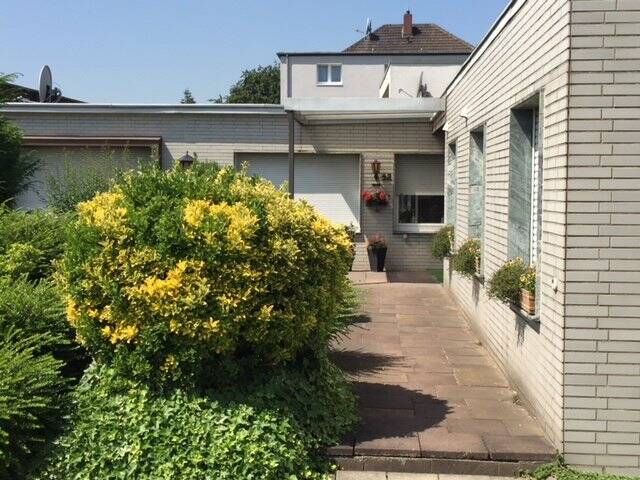 Bungalow Moers Moers-Mitte - 2 Zimmer, 78 m&sup2;, 620&euro; | Angebot:25245755