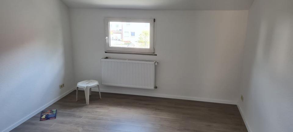 Dachgeschoßwohnung Gladbeck Brauck - 2.5 Zimmer, 50 m&sup2;, 450&euro; | Angebot:26238710