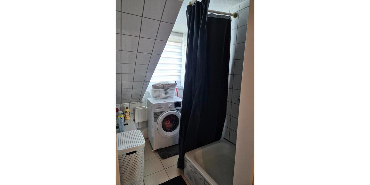 Dachgeschoßwohnung Krefeld Dießem - 2 Zimmer, 50 m&sup2;, 490&euro; | Angebot:26187162