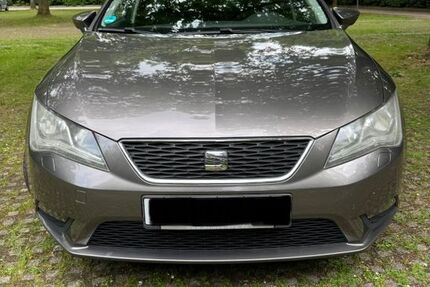 Seat Leon 104.012 km 7.300 &euro; Gladbeck 45964