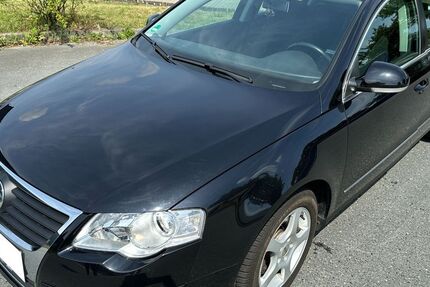 VW Passat 64.800 km 8.500 € Dinslaken 46537