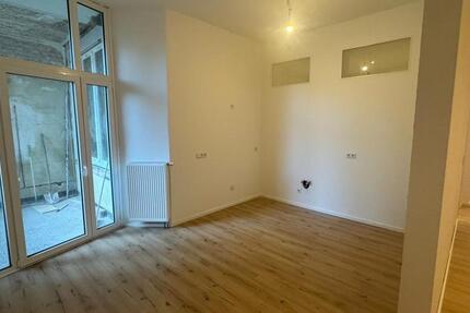 Erstbezug, Neu-renovierte 3-Zimmerwohnung, Altbau im Stadtzentrum 3 zimmer