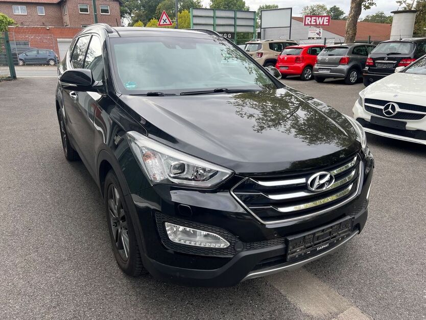 Hyundai SANTA FE 175.000 km 12.499 € Recklinghausen 45663