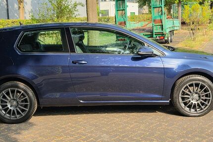 VW Golf 98.843 km 9.750 &euro; Dorsten 46282