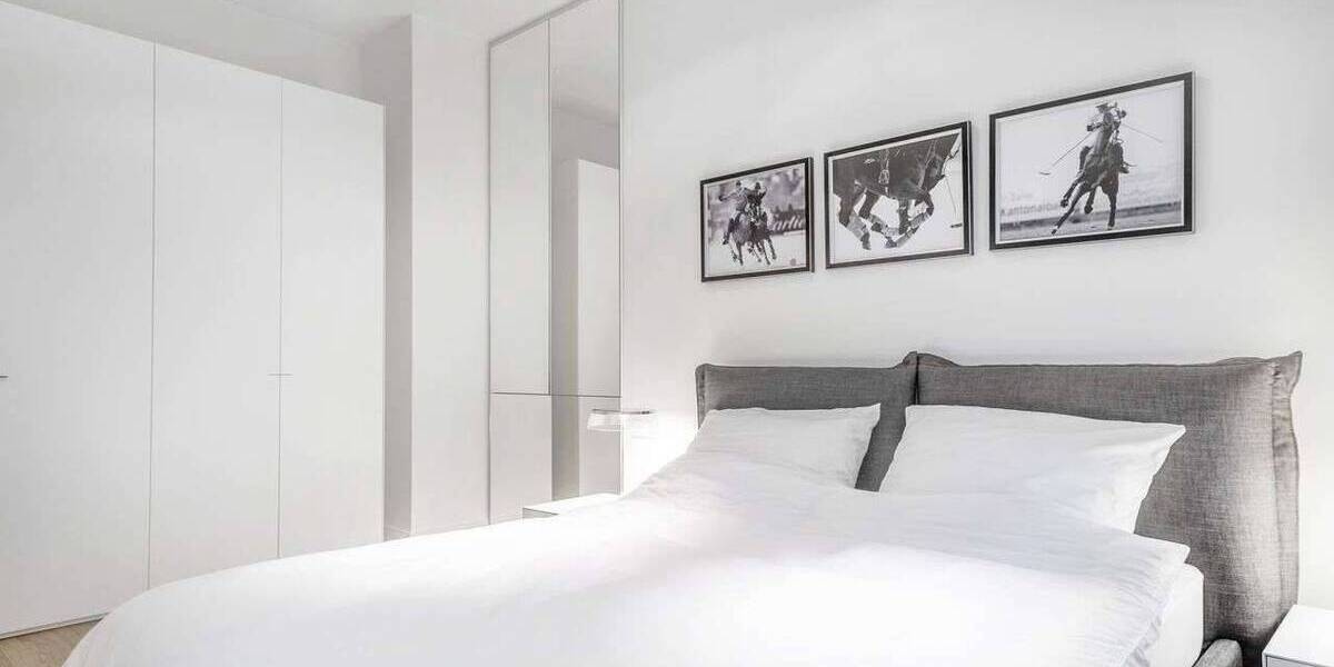 Etagenwohnung Düsseldorf Altstadt - 2 Zimmer, 55 m&sup2;, 1.600&euro; | Angebot:26435561