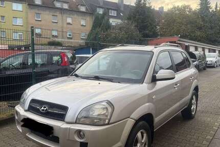 Hyundai TUCSON 221.000 km 3.399 &euro; Essen 45143