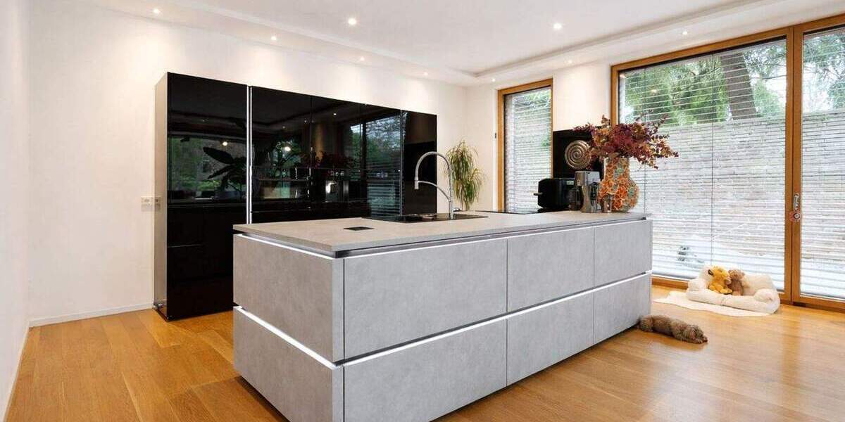 Etagenwohnung Krefeld / Bockum Bockum - 5 Zimmer, 229 m&sup2;, 2.950&euro; | Angebot:25246774