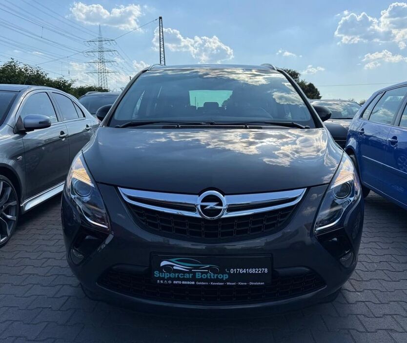 Opel Zafira 143.406 km 8.100 € Bottrop 46238