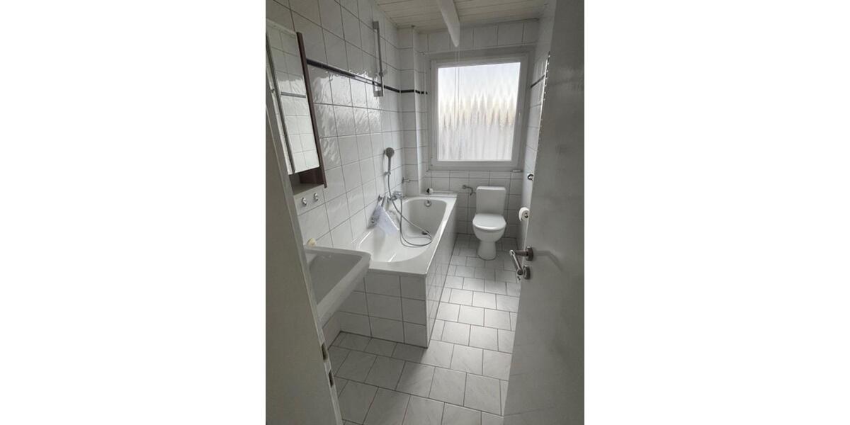 Schöne 2 12 Zimmer Wohnung in Repelen zu vermieten 2 zimmer