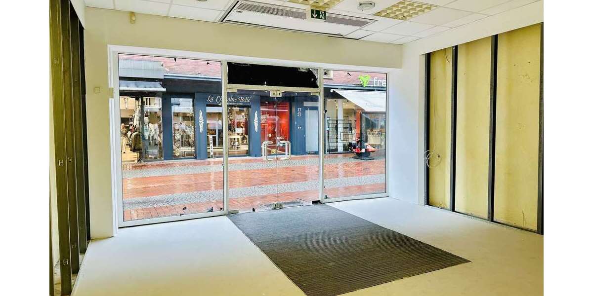 Einzelhandel in Dinslaken 2.100 € 105 m² zimmer