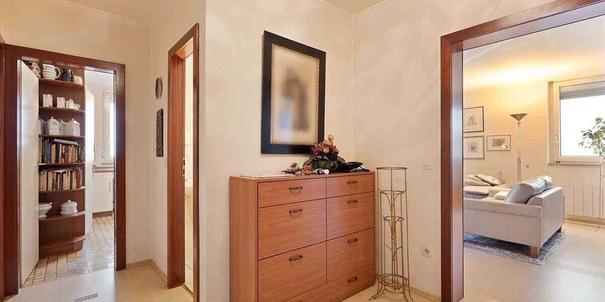 Etagenwohnung Ratingen West - 3 Zimmer, 83 m&sup2;, 209.400&euro; | Angebot:25409426