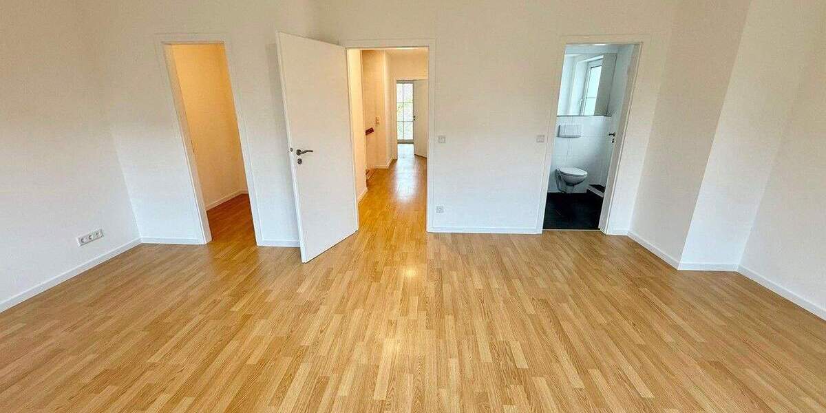 Doppelhaushälfte Düsseldorf Kaiserswerth - 8 Zimmer, 213 m&sup2;, 1.680.000&euro; | Angebot:25271300