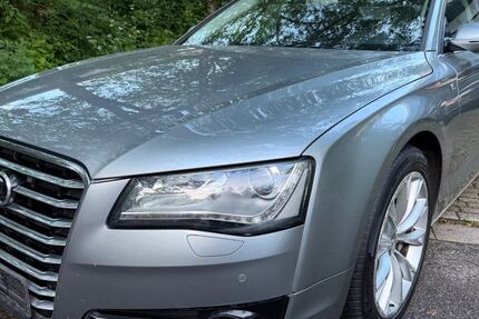 Audi A8 265.564 km 11.700 &euro; Essen 45276