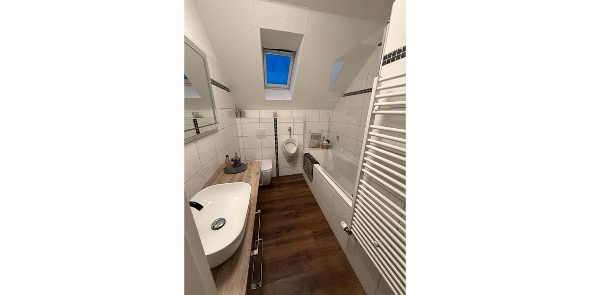 Dachgeschoßwohnung Herten - 4 Zimmer, 82 m&sup2;, 580&euro; | Angebot:26399835