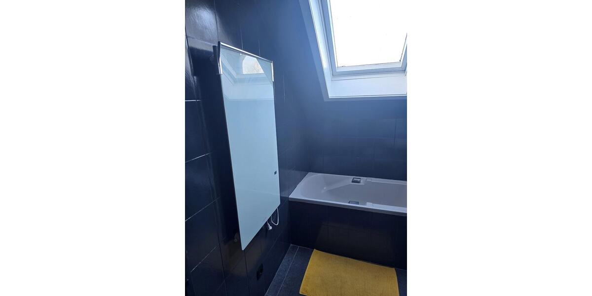 Dachgeschoßwohnung Ratingen - 2 Zimmer, 50 m&sup2;, 650&euro; | Angebot:25272327