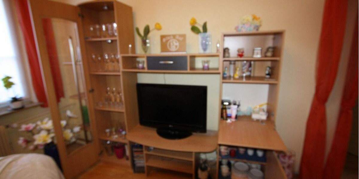 MEHRFAMILIENHAUS - 7 WOHNUNGEN - BO-CITY - GARTEN + AUSBAUPOTENZIAL 2 zimmer