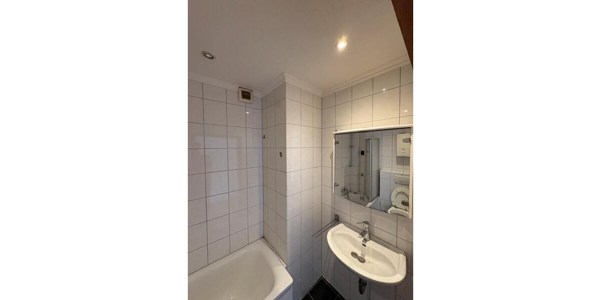 Dachgeschoßwohnung Dinslaken - 2 Zimmer, 50 m&sup2;, 625&euro; | Angebot:25151189