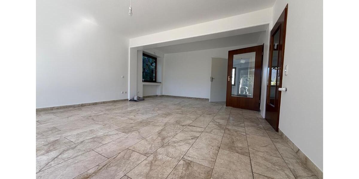 Erdgeschoßwohnung Neukirchen-Vluyn Vluyn - 4 Zimmer, 125 m&sup2;, 1.600&euro; | Angebot:26381616