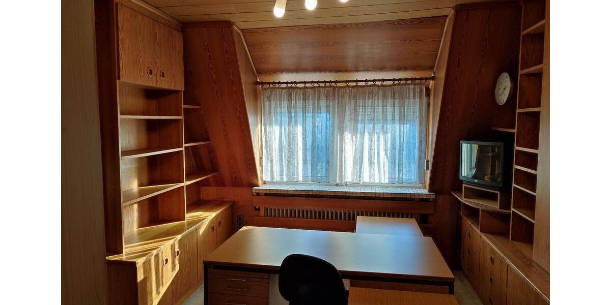 Reihenhaus Voerde (Niederrhein) - 7 Zimmer, 160 m&sup2;, 299.000&euro; | Angebot:27096180