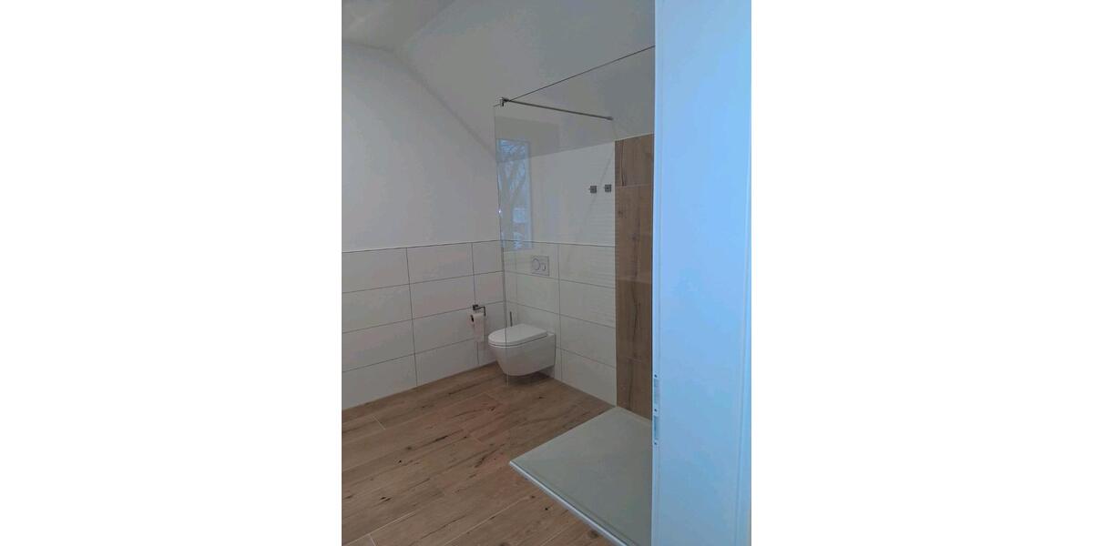 Doppelhaushälfte Rheinberg - 2 Zimmer, 120 m&sup2;, 1.660&euro; | Angebot:24802317