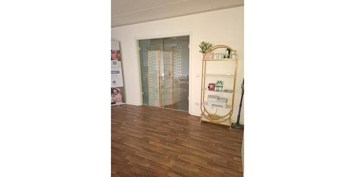Gewerbeobjekt Duisburg Mittelmeiderich - 400&euro; | Angebot:24709055