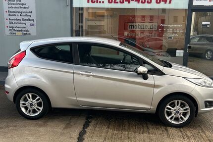 Ford Fiesta 26.650 km 7.700 &euro; Bochum 44795