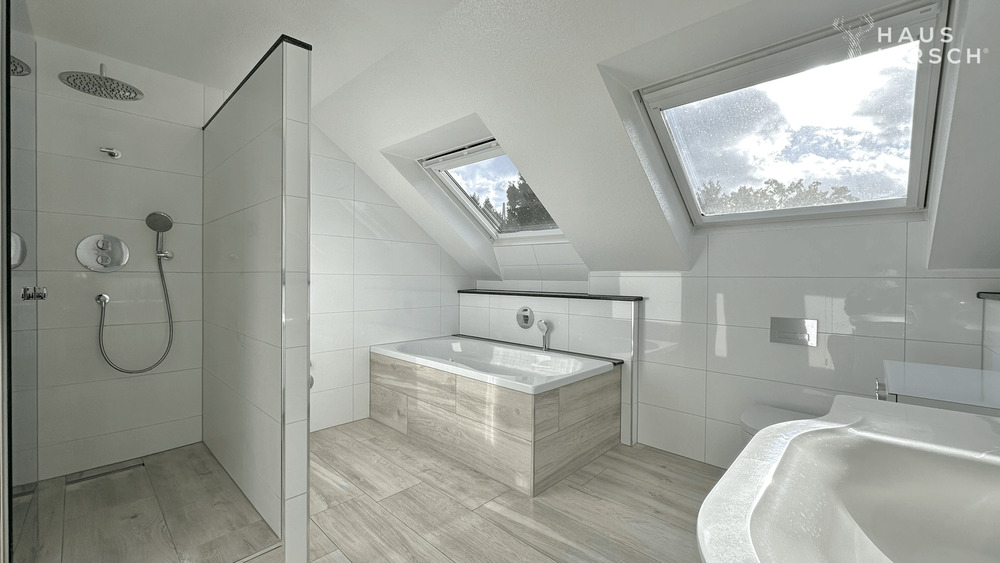 Exklusive 117 qm Luxuswohnung in Ratingen Mitte - Licht & Lebensqualität, Stellplatz, Balkon Küche. 2 zimmer