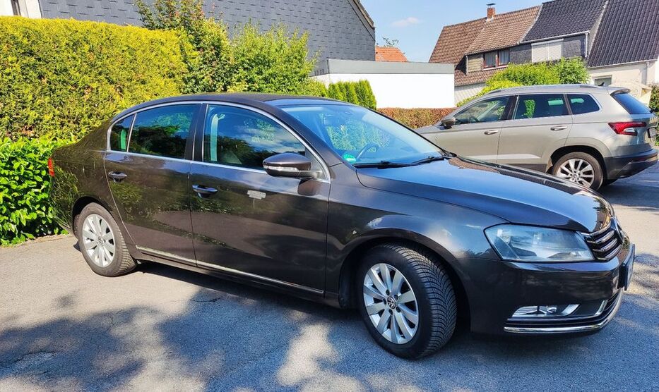VW Passat 190.500 km 8.000 € Essen 45277