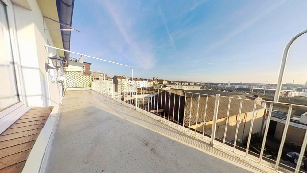 Etagenwohnung Düsseldorf Stadtmitte - 3 Zimmer, 101 m&sup2;, 1.250&euro; | Angebot:25086660