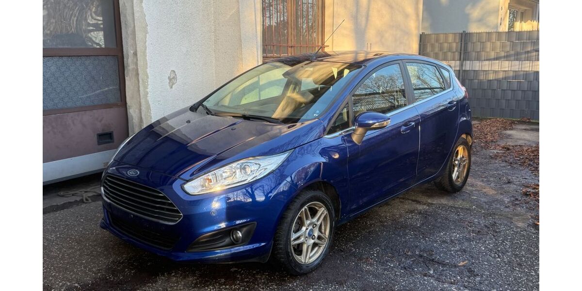 Ford Fiesta 86.000 km 5.900 &euro; Mülheim an der ruhr 45475