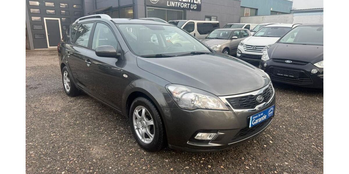 Kia ceed Sportswagon 104.000 km 4.900 &euro; Kamp-Lintfort 47475